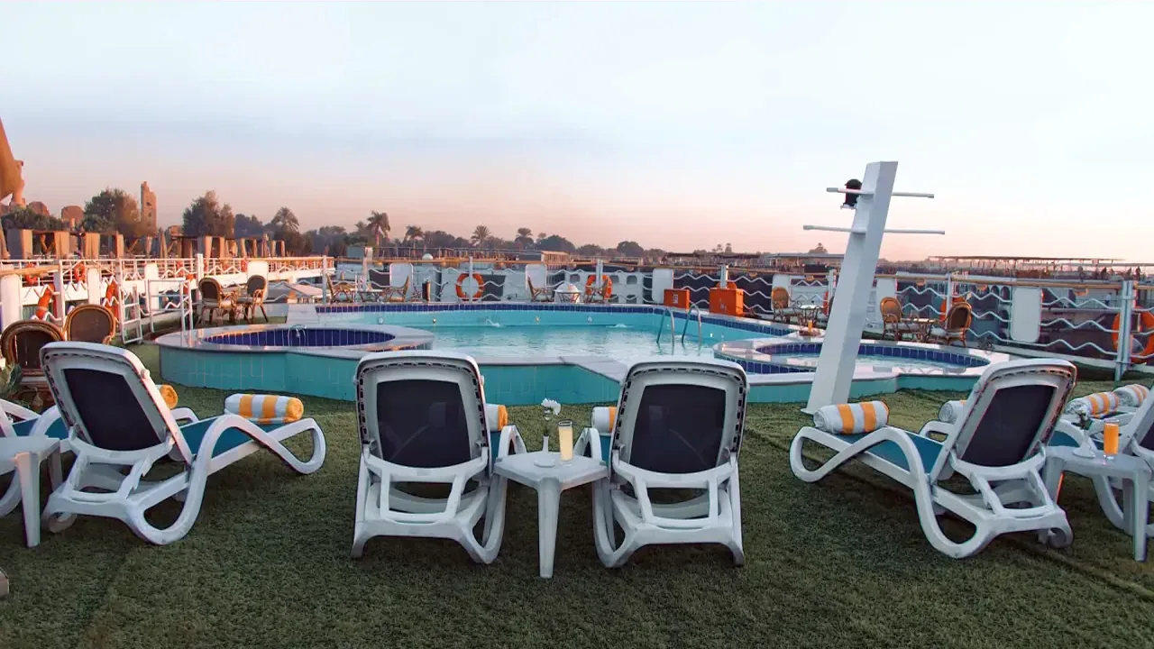 رحلة الباخرة شاتو لافاييت